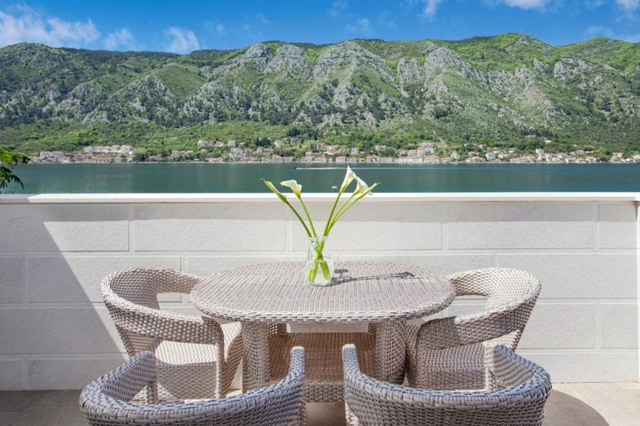 Otasevic Family Sea View Apartment Kotor Ngoại thất bức ảnh