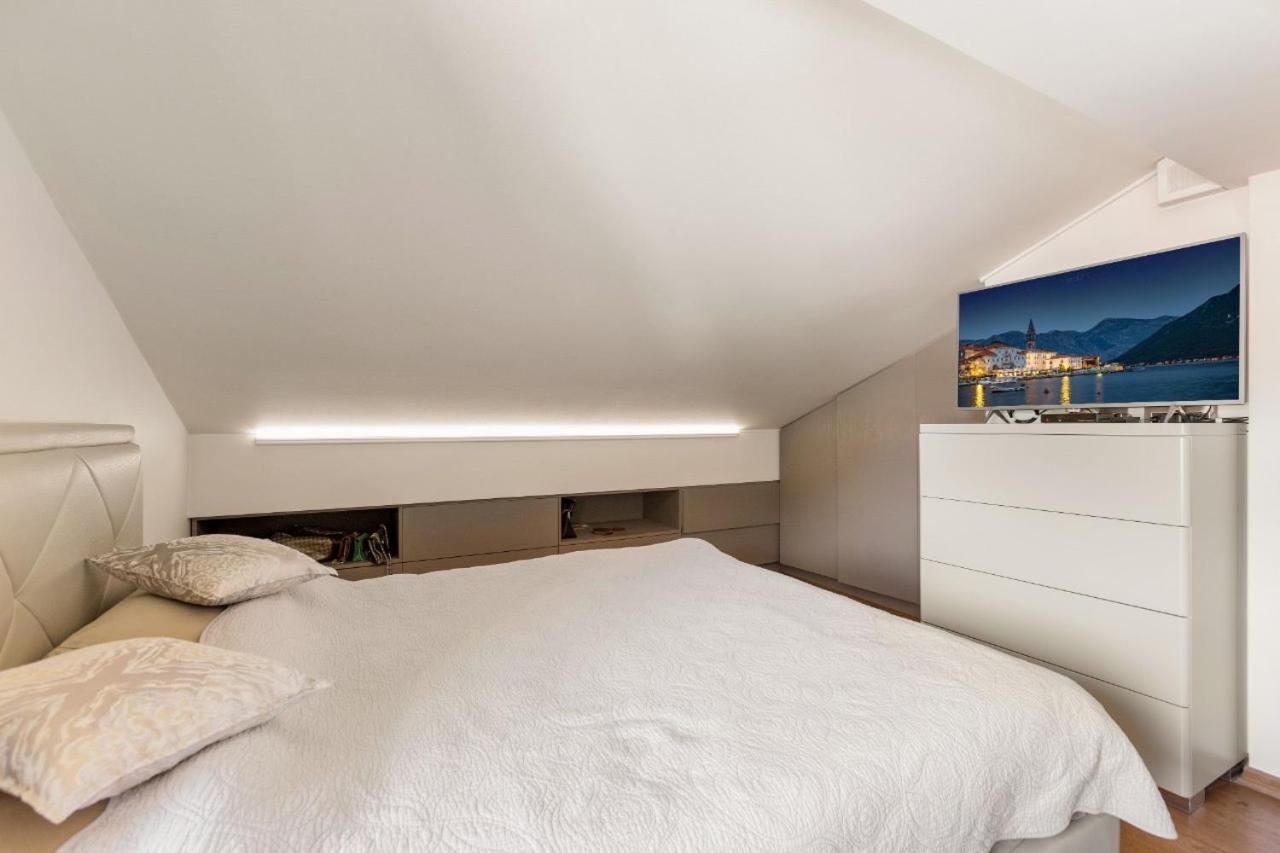Otasevic Family Sea View Apartment Kotor Ngoại thất bức ảnh